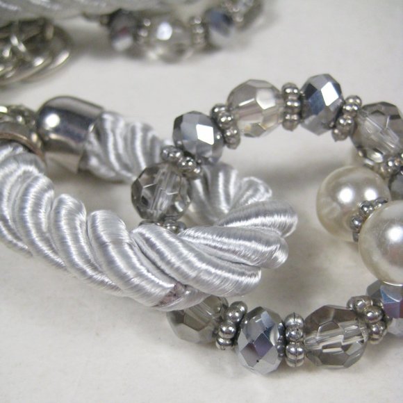 Imitation Pearl Beaded Necklace 45 inch Silvertone Heavy Chain Strand Statement - Picture 2 of 13